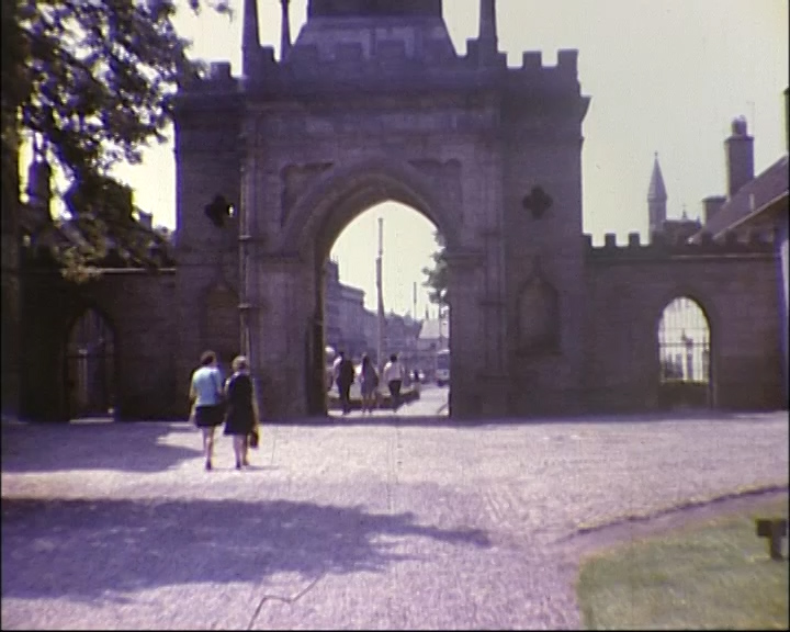 <h2>Auckland Castle, 1974</h2><p class='caption'>Chris Anderson</p>